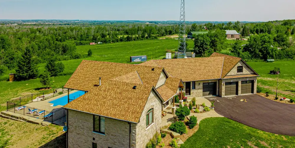 Shingles project by Reid’s Roofing